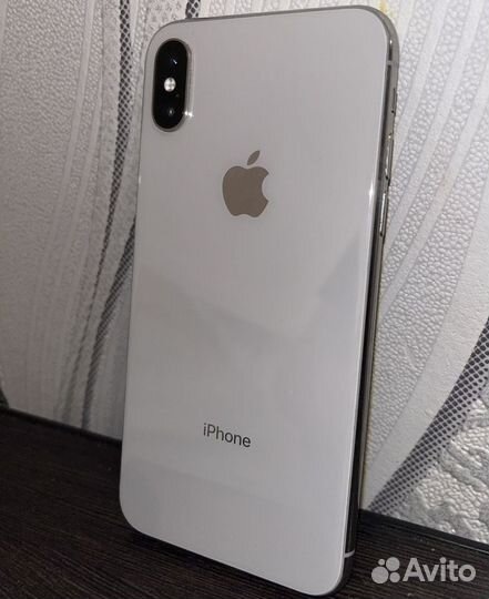 iPhone X, 256 ГБ