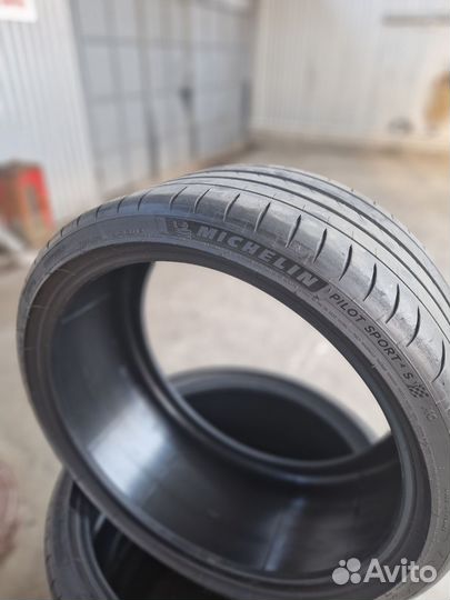 Michelin Pilot Sport 4 S 245/35 R20 и 275/30 R30 97Y