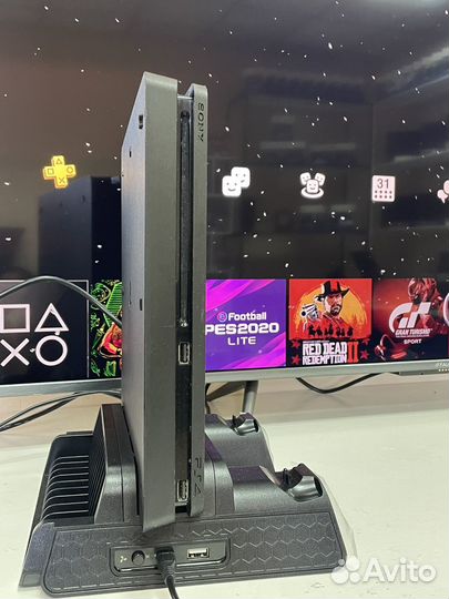 PS 4 Slim / PRO / Fat + FC24 / NHL23/ UFC4