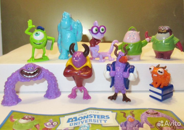 Привидения, Отель и Университет монстров киндер