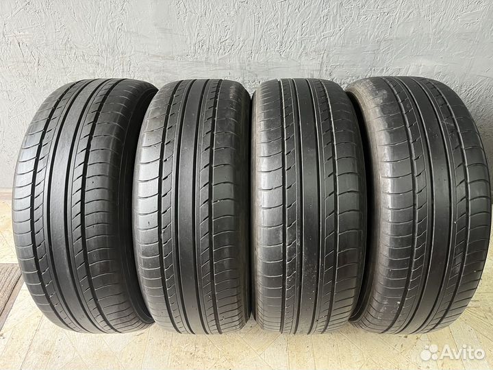 Yokohama dB Decibel E70N 215/55 R17