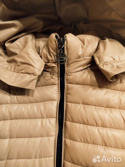 Пуховики женские