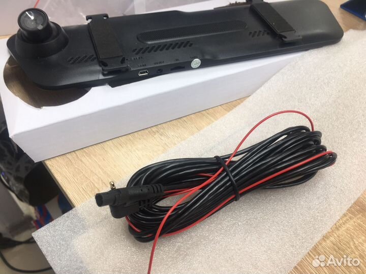 Видеорегистратор зеркало / Автомобильный видеорег