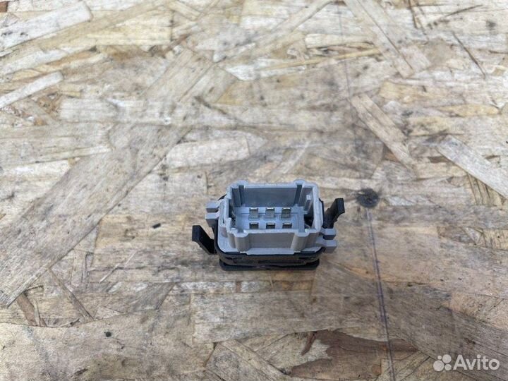 Кнопка обогрева сидений Renault Logan