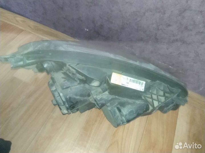 Фара левая Nissan qashqai j10 рестайлинг