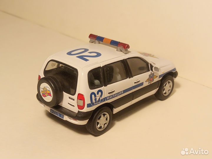 Шевроле Нива 1:43 милиция хонгвелл