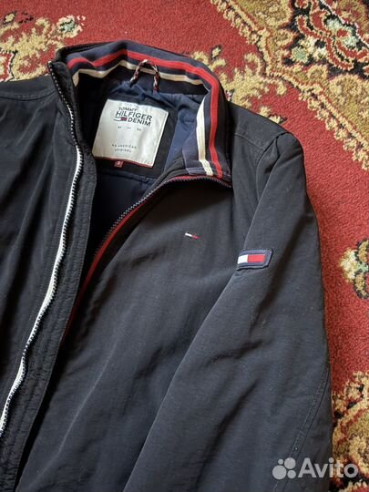 Tommy Hilfiger ветровка размер S