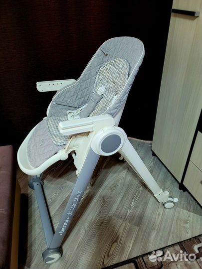 Стульчик для кормления happy baby berny classic