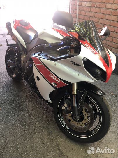 Yamaha yzf R1