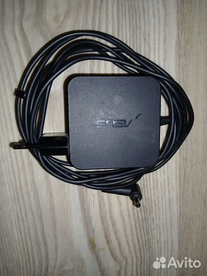 Блок питания к ноутбуку asus