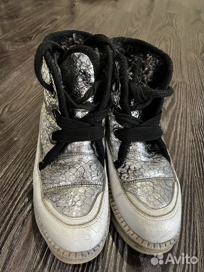 Зимние ботинки