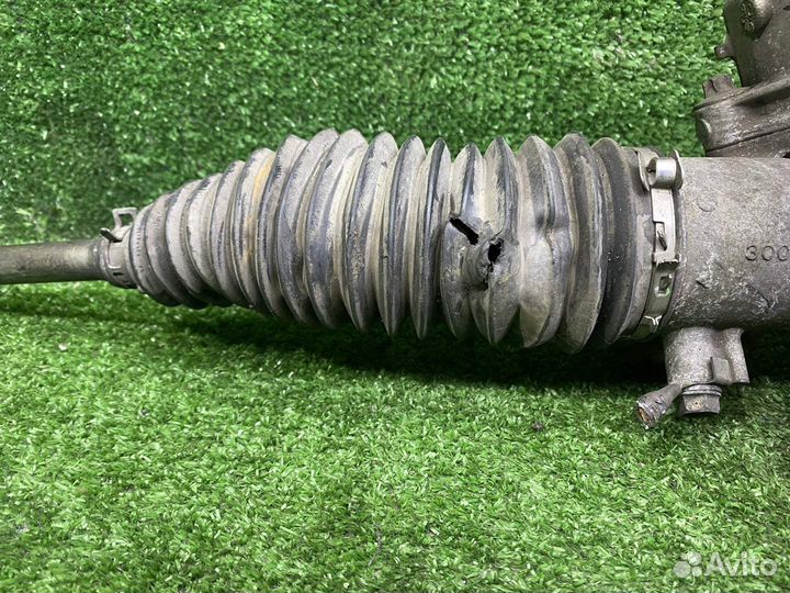 Рулевая рейка toyota crown majesta URS206 1UR-FSE