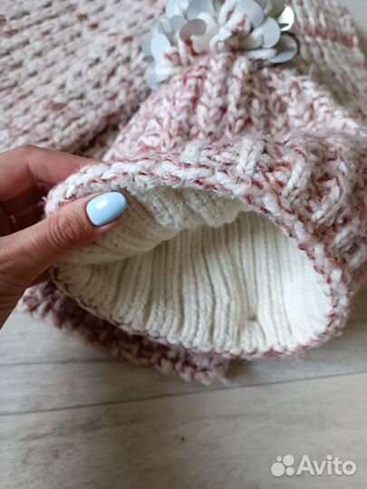 Зимняя шапка с шарфом