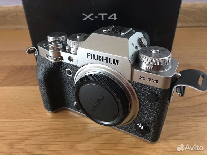 Fujifilm X-T4 body (пробег 16050 кадров)