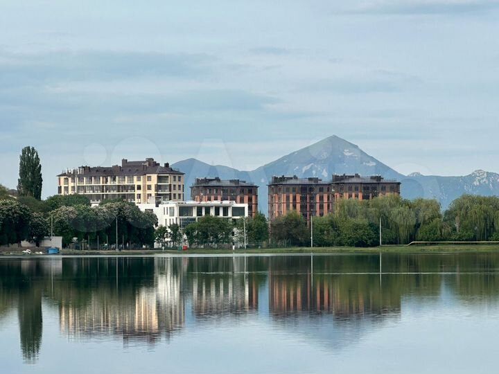 2-к. квартира, 86,7 м², 4/8 эт.