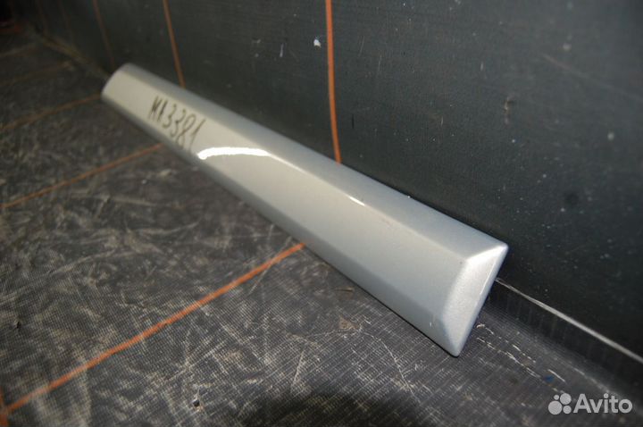 Накладка двери задней левой - Skoda Yeti