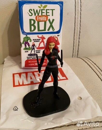 Фигурка черная вдова