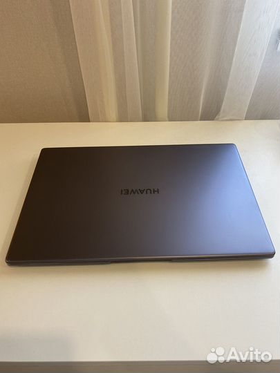 Huawei MateBook D15 ryzen 7