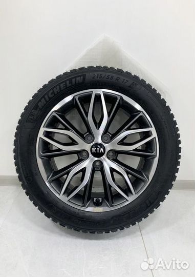 Новые Kia K5, Michelin X-Ice North 4 215/55 R17