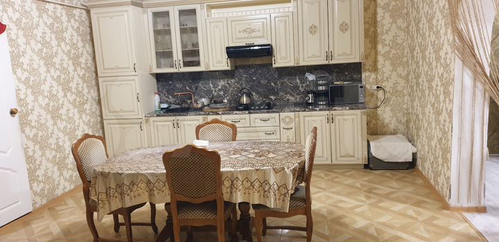 Дом 170 м² на участке 5 сот.