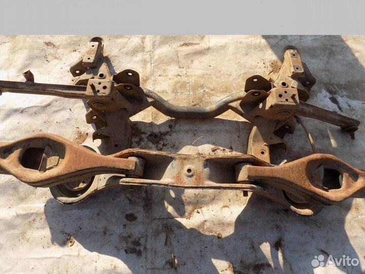 Балка задняя Pajero/Montero (V8, V9) 2007