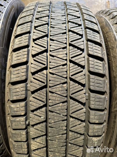 Bridgestone Blizzak DM-V3 225/55 R18 98Q