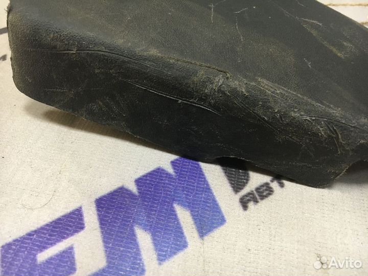 Накладка переднего правого сиденья Лада Гранта