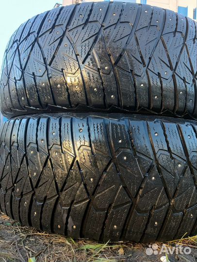 Goodyear Ultragrip 600 215/55 R16 98T