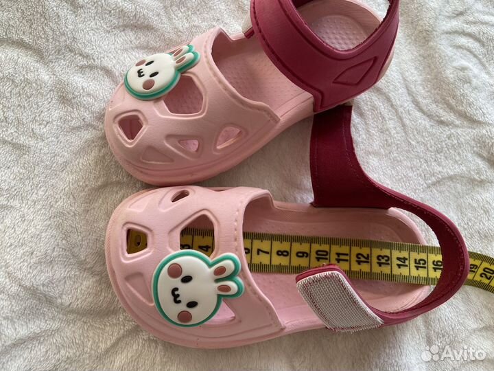 Сандали и шлепки для девочки 24 размер