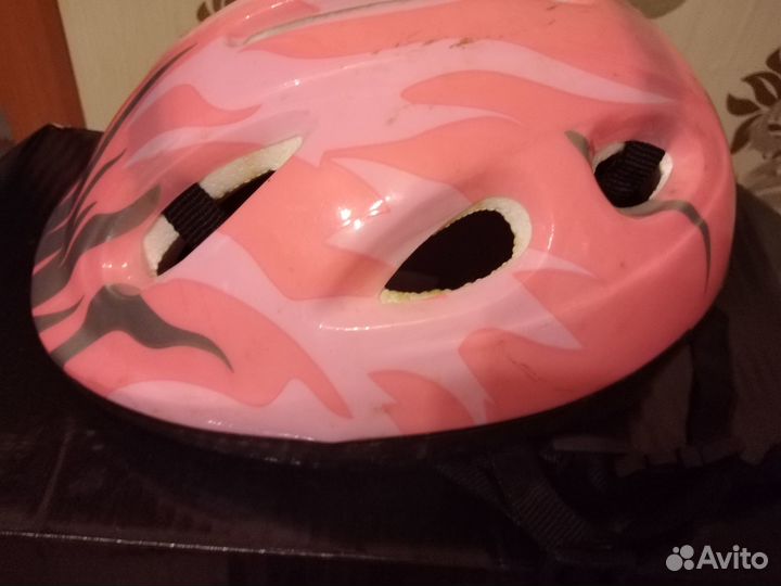 Роликовые коньки