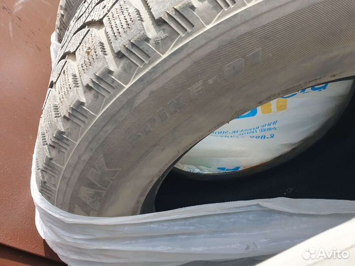 Bridgestone Blizzak Spike-01 285/60 R18