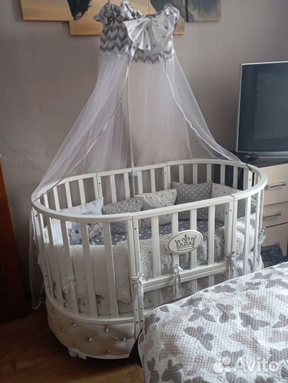 Детская кроватка трансформер с маятником