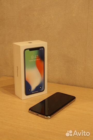 iPhone X, 64 ГБ