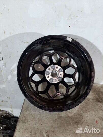 Диск литой R19 Genesis G80