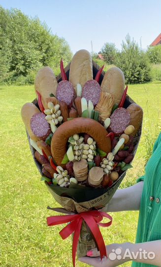 Мужской букет из колбасы