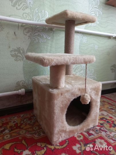 Домик для кошки с когтеточкой