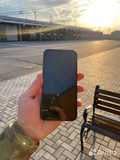 iPhone Xs, 64 ГБ