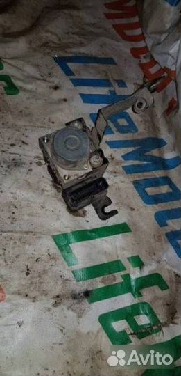 Блок ABS (насос) Renault Logan седан K4M2842 2014