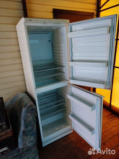 Холодильный шкаф