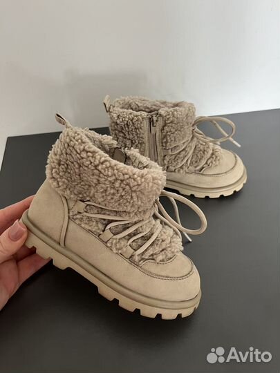 Ботинки сапожки угги Zara 25