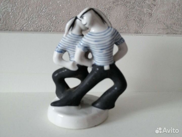 Фарфоровые статуэтки времен СССР