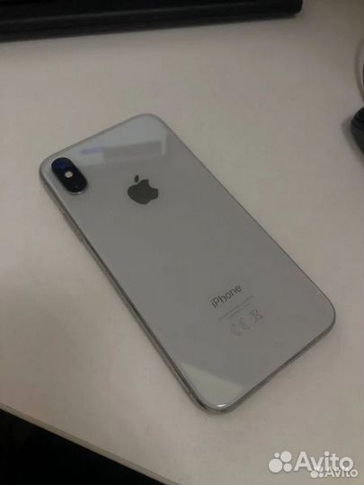 iPhone X, 64 ГБ