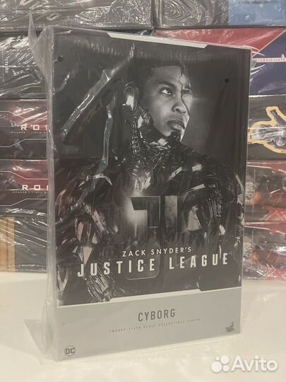 Hot toys Zack Snyder's Justice League Cyborg