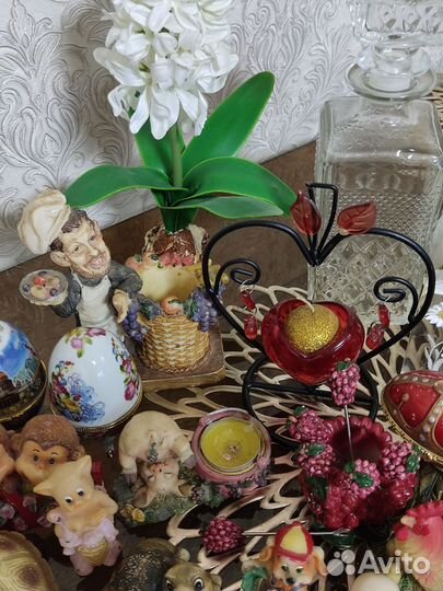 Статуэтки и другое