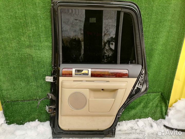 Дверь задняя правая Lincoln Navigator