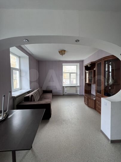 2-к. квартира, 60 м², 2/4 эт.