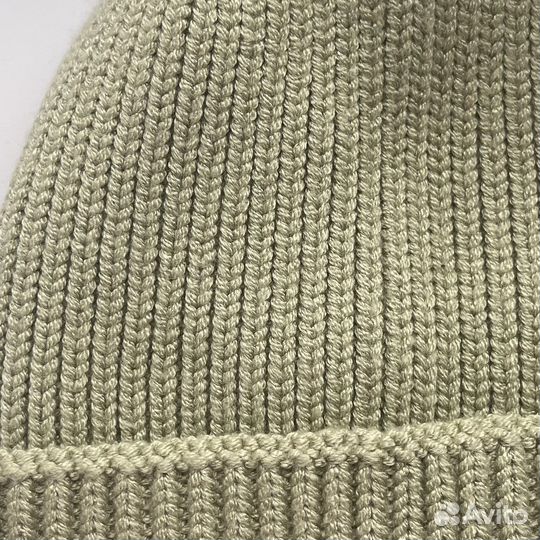 Вязаная шапка женская