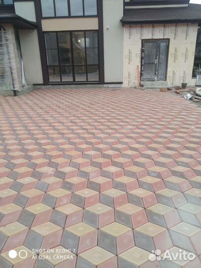 Укладка брусчатки и тротуарной плитки