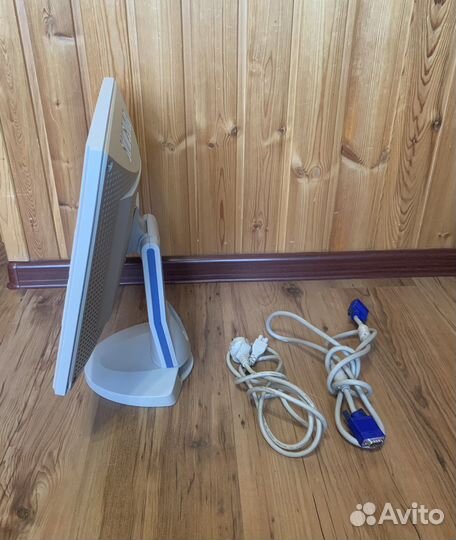 Монитор 15 дюймов Samsung