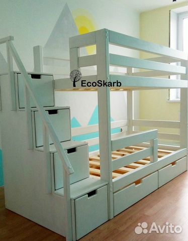 Двухъярусная кровать 